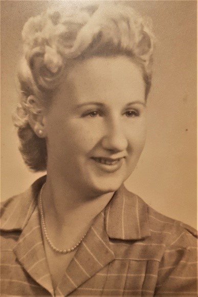 Dee's mother, Iris, in the war years